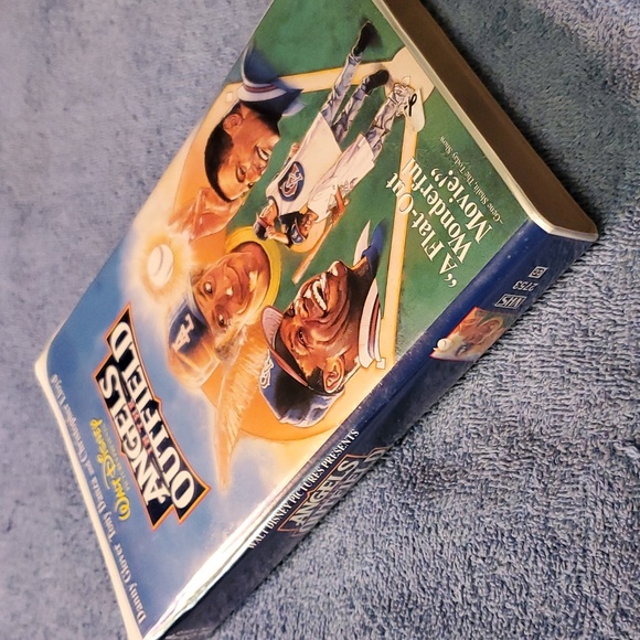 Angels in the outfield vhs - Picture 3 of 4